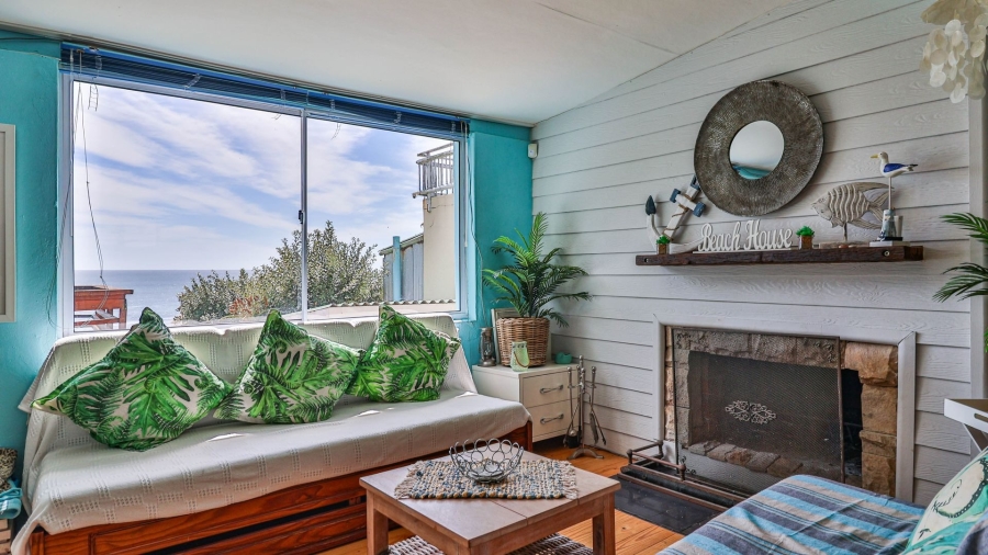 4 Bedroom Property for Sale in Perlemoenbaai Western Cape